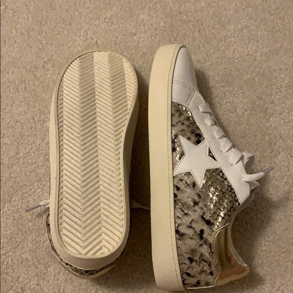 Steve Madden Star Sneakers - Picture 2 of 2